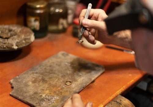 Understanding the Antique Appraisal Process: A Step-by-Step Guide